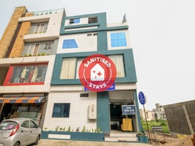 Royal Blue by OYO Rooms