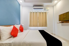 Royal Blue by OYO Rooms