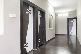 Shri Madan Mahal by OYO Rooms