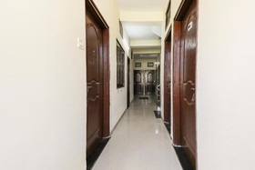 Silver Peace by OYO Rooms