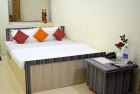 Goroomgo Satyam Residency Jabalpur