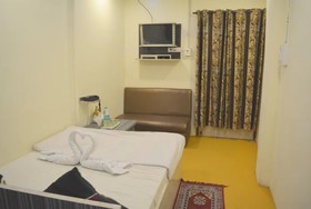 Goroomgo Satyam Residency Jabalpur