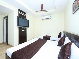 Hotel Wardhman