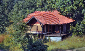 Kanha Earth Lodge