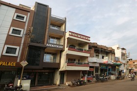 BM Hotel Aarna Palace by OYO