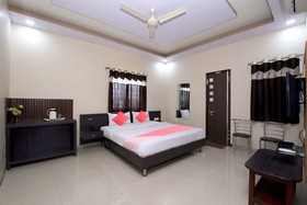 BM Hotel Aarna Palace by OYO