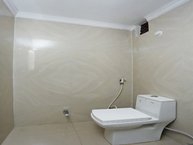 Chelsea Palace BY OYO Rooms