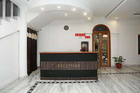 Chelsea Palace BY OYO Rooms