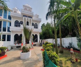 Hotel Khajuraho Inn