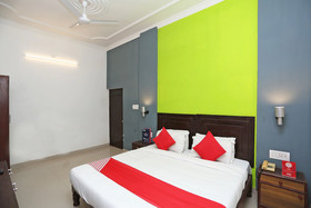 Hotel Narayana Palace by OYO Rooms