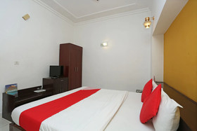 Hotel Narayana Palace by OYO Rooms