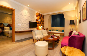 Zone Palace By The Park