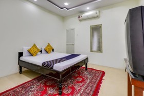 Relax Home Stay by OYO Rooms