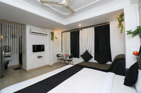 Hotel Abhilasha by OYO Rooms