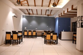 Hotel Badrika Inn