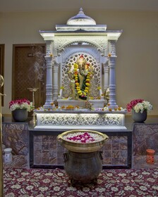 Deepali Palace by OYO Rooms