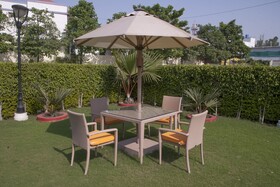 Deepali Palace by OYO Rooms