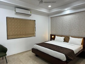Vrindavan Greens by Hotel Ramdarbar