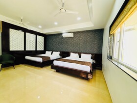 Vrindavan Greens by Hotel Ramdarbar