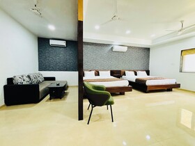 Vrindavan Greens by Hotel Ramdarbar