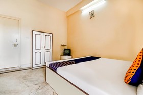 Hotel Tarun Residency by OYO Rooms