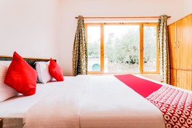 OYO 72466 Hotel Yuvraj