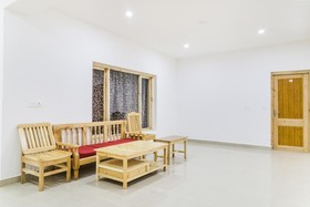 OYO 72466 Hotel Yuvraj