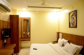 Anroute Stays 111 - Opposite Mahakal Temple