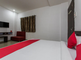 Hotel Kshipra Dham