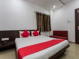 Hotel Kshipra Dham