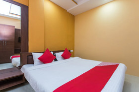 Hotel Mahalaxmi by OYO Rooms
