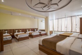 Hotel Radhe Krishna Resort