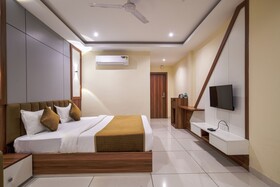 Hotel Radhe Krishna Resort