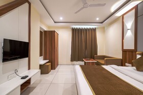 Hotel Radhe Krishna Resort