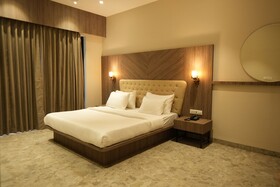 Mansa Club And Resort