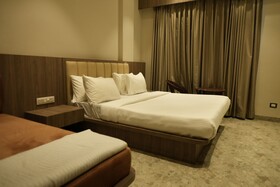 Mansa Club And Resort