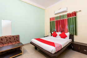 OYO 23361 Hotel Kanakshree