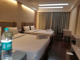 Ratnapriya Hotel And Resort