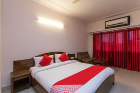 Vikramaditya Hotel by OYO Rooms