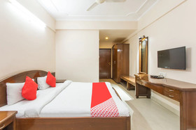 Vikramaditya Hotel by OYO Rooms