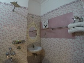 Kakaku The Guest House