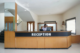 OYO 24487 Hotel Raj Regency