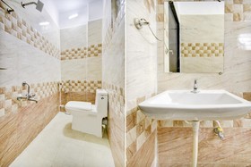 Hotel UK Executive by OYO Rooms