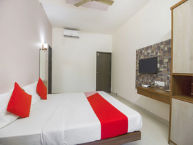 Evergreen Holiday Home by OYO Rooms
