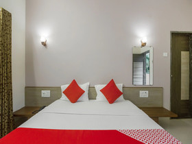 Evergreen Holiday Home by OYO Rooms