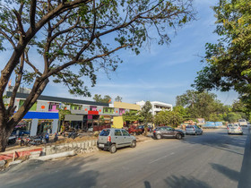 Hotel Dream Line Lodging & Boarding by OYO Rooms