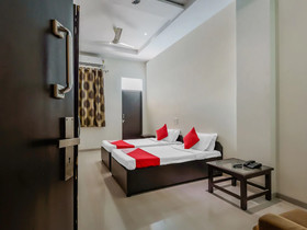 Hotel Rainbow Inn by OYO Rooms