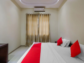 Hotel Rainbow Inn by OYO Rooms