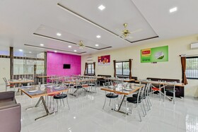 Hotel Siddheshwar by OYO Rooms