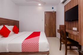 Hotel Apple Inn by OYO Rooms